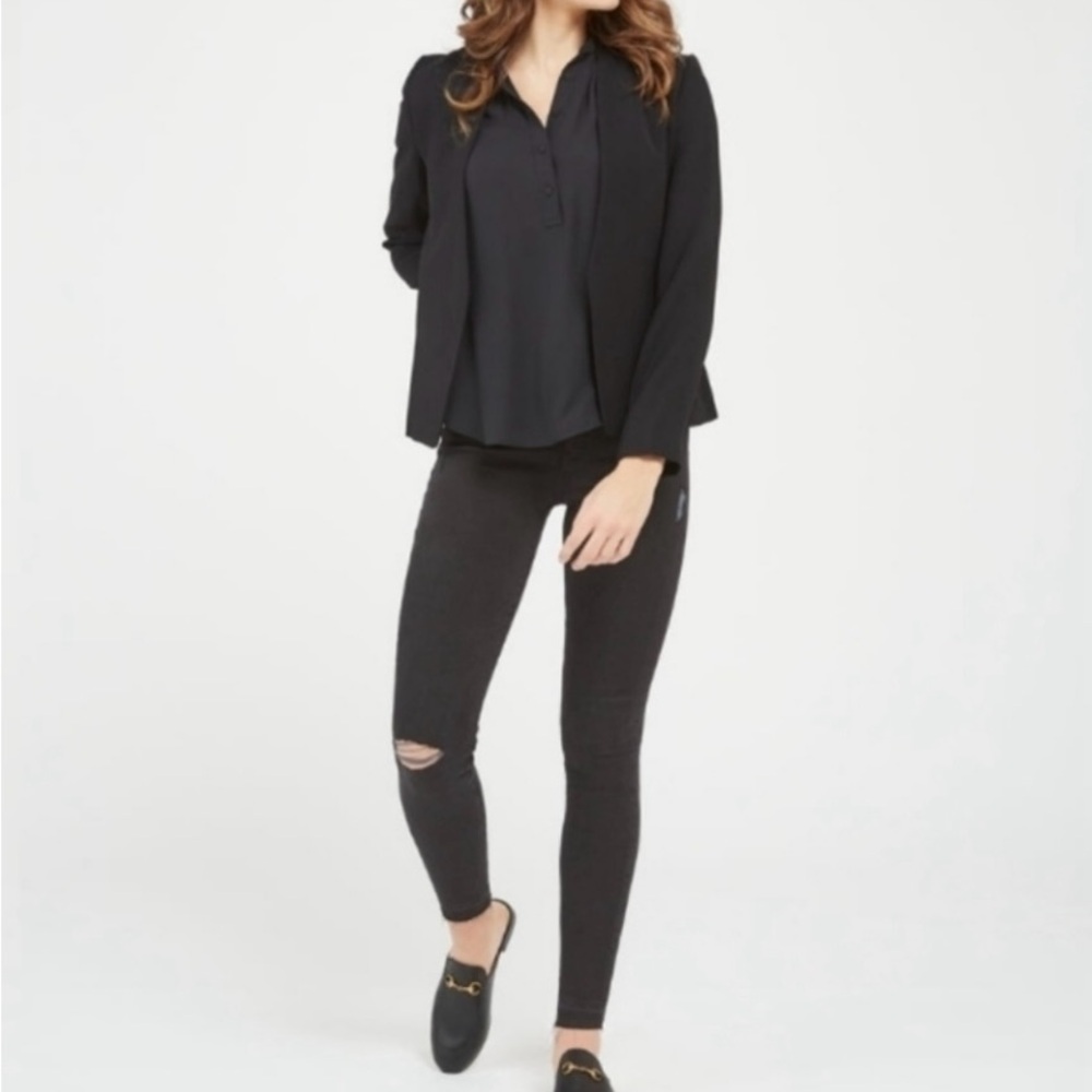 SPANX Distressed Ankle
Skinny Jeans Vintage Black